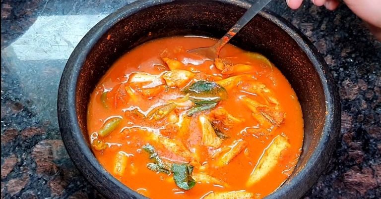Anchovy(Netholi) fish curry