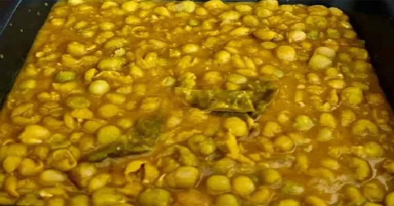 Green peas curry