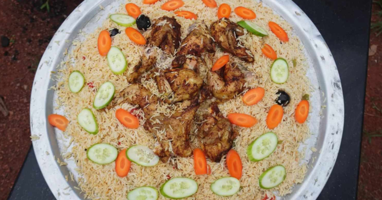 Kuzhi Manthi
